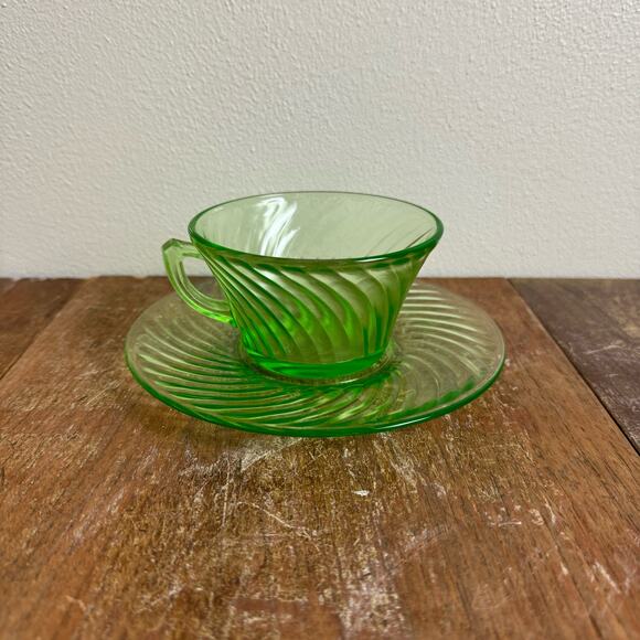 Depression Era Green Vaseline Uranium Swirl saucer and tea cup set - Picture 1 of 11